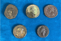 ROMAN EMPIRE. Bronze Coins. 3 sestertii (Divus Augustus, Marcus Aurelius, Gordianus III) and 2 asses (Nero/Macellum), Ant. Pius).
Very fine and bette...