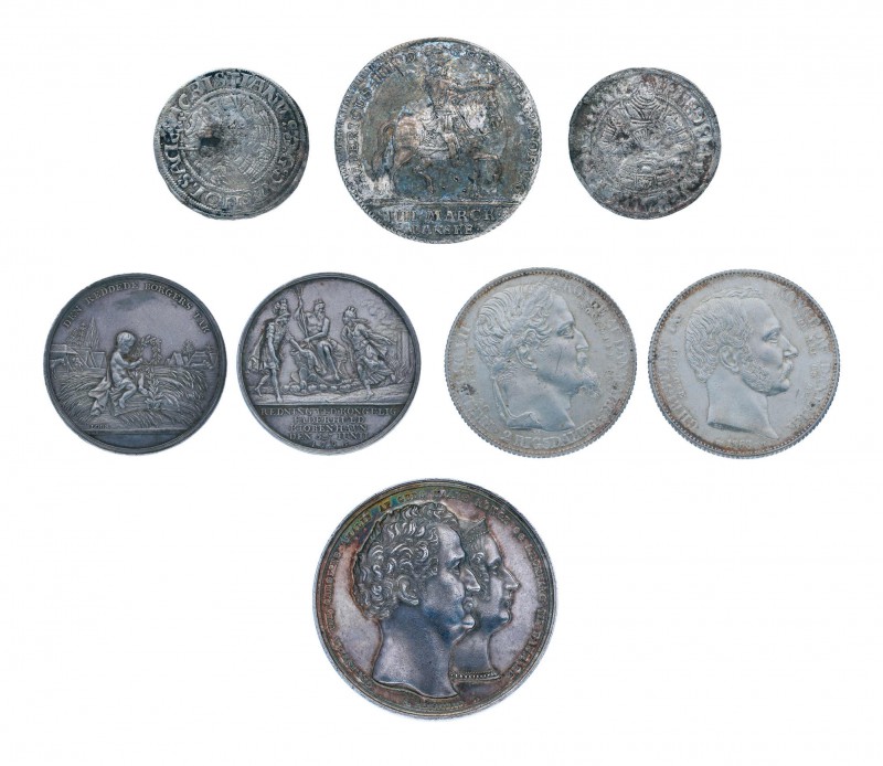 Kleine Sammlung von 21 Silbermünzen. Mit dabei u.a. Krone 1723 Friedrich IV. (Da...