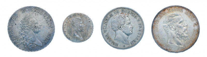 Kleine Sammlung Preussen mit 15 Silbermünzen in unterschiedlichen Erhaltungen. M...