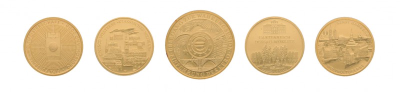 11 Goldmünzen Bundesrepublik Deutschland ab 2002. Dabei 10 x 100 Euro ab 2002 Wä...