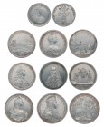 Wertige Sammlung von 44 Silbermedaillen Maria Theresia zu verschiedenen Anlässen. Dabei u.a. Grosse Silbermedaille 1747 auf die Verbesserung des Münzw...