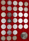 Kleine Partie Kurs- und Gedenkmünzen Schweiz von 1 Rappen bis 5 Franken mit Silberanteil. Dazu ein paar 20 Franken Silbergedenkmünzen teilweise in pol...