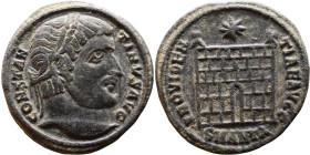 Constantine I The Great (306 - 337 AD). Follis. Obv.: CONSTANTINVS AVG, Laureate head of Constantine right. Rev.: PROVIDENTIA AVGG, Camp gate