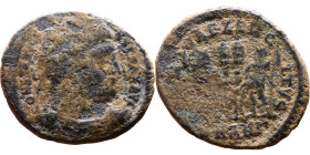 Constantinus I (306-337) Follis. Obverse: CONSTANTI-NVS MAX AVG, diademed, draped, cuirassed bust right. Reverse: GLORIA EXERCITVS, two Soldiers stand...