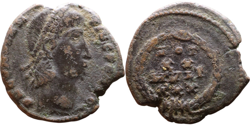 Constantius II (337-361 AD). AE follis. Obv.: DN CONSTANTIVS PF AVG, pearl diade...