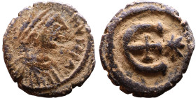 Justinian I (527-565) Pentanummium. Obverse: DN IVSTINIANVS PP AVG, diademed, draped, and cuirassed bust right Reverse: Large E