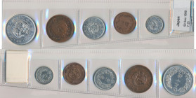 Japan: Kleine Typensammlung, dabei ½ und 1 Sen 1885, 10 Sen 1905, 20 Sen 1885 sowie 50 Sen 1899. Münzen zaponiert, sehr schön.
 [differenzbesteuert]...
