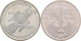 Bundesrepublik Deutschland 1948-2001: 5 DM 1952 D, Germanisches Museum, Jaeger 388. Winziger Haarlinien, Prachtexemplar, Stempelglanz.
 [differenzbes...