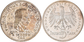 Bundesrepublik Deutschland 1948-2001: 5 DM 1955 F, Friedrich Schiller, Jaeger 389. Kleine Kratzer, Patinaansatz, aus polierten Stempeln, vorzüglich.
...