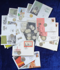 Bundesrepublik Deutschland 1948-2001: 1990/91, je 5mal Deutscher Orden bzw. Brandenburger Tor 10-DM-Münzen original verschweißt. Dazu drei Bund Numisb...