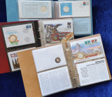 Numisbriefe, Numisblätter: 2 Alben mit 27 Numisbriefen gefüllt mit Münzen und Medaillen, dabei noch ein Album mit 5 UNO-First Day Covers 1979.
 [diff...