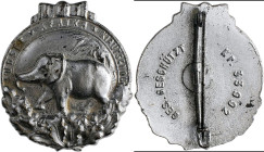 Orden & Ehrenzeichen: Deutsches Reich (nach 1918): Abzeichen für VERDIENSTE UM DIE KOLONIEN, an Senkrechtnadel, Tragespuren.
 [differenzbesteuert]