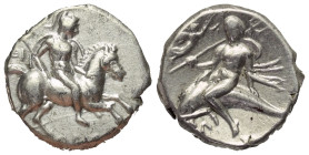Kalabrien. Tarent.

 Didrachme oder Nomos (Silber). Ca. 272 - 240 v. Chr.
Vs: Krieger zu Pferde mit Schild und Speer nach rechts galoppierend; im F...