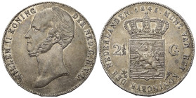 Niederlande. Königreich. Wilhelm II. (1840 - 1849).

 2 1/2 Gulden (Silber). 1845.
Vs: Kopf rechts.
Rs: Bekröntes Wappen, flankiert von Wertbezeic...