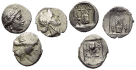Griechische Münzen - Lots.


Lykischer Bund.

Lot (3 Stück, Silber): Drachmen; 2. -1. Jhdt. v. Chr.

Sehr schön - fast sehr schön.

Verkauft ...