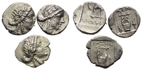 Griechische Münzen - Lots.


Lykischer Bund.

Lot (3 Stück, Silber): Drachmen; 2. -1. Jhdt. v. Chr.

Sehr schön - fast sehr schön.

Verkauft ...