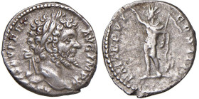 § Settimio Severo (193-211) Denario - Testa laureata a dx - R/ Sol radiato nudo, tranne che per il mantello sulla spalla sinistra, stante in piedi a s...