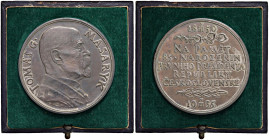 CECOSLOVACCHIA Medaglia 1935 "Tomas G. Masaryk - 85th Birthday" - AG (g 78,53 - ⌀ 60 mm) In scatola originale. Lievissimi segnetti al bordo.

Status...