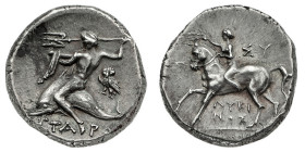 Monete Greche
Taranto - Didramma databile al periodo 272-240 a.C. - Diritto: giovane cavaliere incorona il cavallo al passo verso sinistra con un ram...