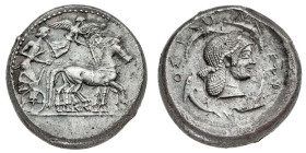 Monete Greche
Siracusa - Periodo della Tirannia Dinomenide (485-466 a.C.) - Tetradramma databile al periodo 478-475 a.C. - Diritto: quadriga al passo...