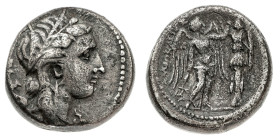 Monete Greche
Siracusa - Periodo di Agatocle (317-289 a.C.) - Tetradramma databile al periodo 310-305 a.C. - Diritto: testa di Persefone a destra - R...