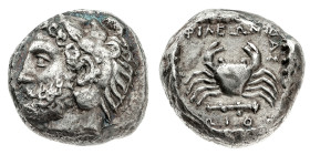 Monete Greche
Kos - Tetradramma databile a dopo il 366 a.C. - Diritto: testa di Eracle a destra ricoperta dalle fauci del leone - Rovescio: granchio ...