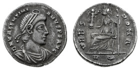 Monete Romane Imperiali
Siliqua databile al periodo 364-367 d.C. - Zecca: Roma - Diritto: busto diademato di perle, drappeggiato e corazzato dell'Imp...