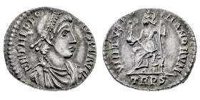Monete Romane Imperiali
Siliqua databile al periodo 378-383 d.C. - Zecca: Treviri - Diritto: busto diademato di perle, drappeggiato e corazzato dell'...