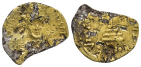 Leo III ? (717-741). Fourrée Solidus (20mm, 2,69 g). Crowned bust facing, wearing chlamys and holding globus cruciger. R/ Cross potent on three steps;...