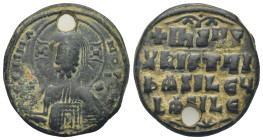 Anonymous. Time of Basil II-Constantine VIII (976-1035) AE follis (27mm, 11,2 g) Constantinople. Obv: +EMMA-NOVHΛ, bust of Christ facing, wearing nimb...