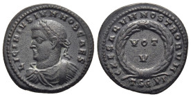 LICINIUS II (Caesar, 317-324). Follis. Thessalonica.

Obv: LICINIVS IVN NOB CAES.
Laureate, draped and cuirassed bust left.
Rev: CAESARVM NOSTRORVM / ...
