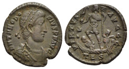 THEODOSIUS I (379-395). Follis. Thessalonica.

Obv: D N THEODOSIVS P F AVG.
Diademed, draped and cuirassed bust right.
Rev: VICTORIA AVGGG / Δ // TES....
