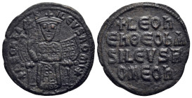 LEO VI THE WISE (886-912). Follis. Constantinople.

Obv: + LЄOҺ ЬASILEVS ROM ✷.
Leo seated facing on throne, holding labarum.
Rev: + LЄOҺ / ЄҺ ΘЄO ЬA ...