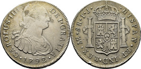 CARLOS IV. Lima. 8 reales. 1792. IJ. Cy13856. 26'7 g. Ligeras oxidaciones limpia