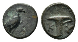 AEOLIS. Kyme.(Circa 320-250 BC).Ae.

Obv : Eagle standing right with closed wings.
Rev : K - Y.
One-handled cup.
SNG von Aulock 1625.

Condition : Goo...