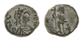 Barbaric imitation of Roman follis, AD. 5th centuries AE.

Condition : Good very fine.

Weight: 1.42 g
Diameter: 10.90 mm