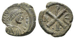 JUSTIN I (518 - 527 AD). Ae. Pentanummium. Nicomedia. 

Obv : Diademed, draped and cuirassed bust right.
Rev : N-Є.
Large Christogram.
Sear 92.

Condi...