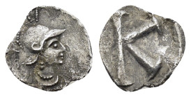 ANONYMOUS. Time of Justinian I (527-565 AD).Constantinople. Half Siliqua.

Obv : Helmeted, draped and cuirassed bust of Constantinopolis right.
Rev : ...