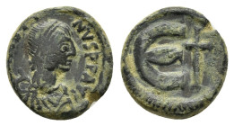 JUSTIN II (565-578 AD). Ae. Pentanummium. 

Condition : Good very fine.

Weight : 2.05 gr.
Diameter : 12 mm.