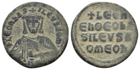 LEO VI.(886-912).Constantinople.Follis.

Obv : + LEOn bAS-ILEVS ROM.
Crowned bust of Leo facing, wearing chlamys, holding akakia in left hand.
Rev : +...