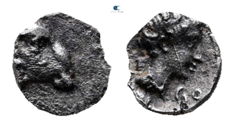 Caria. Kasolaba circa 450-400 BC. 
Hemiobol AR

7 mm, 0,34 g



Very Fine