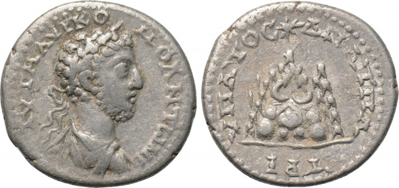 CAPPADOCIA. Caesarea. Commodus (177-192). Drachm. 

Obv: ΑVΤ Μ ΑVΡ ΚΟΜΟ ΑΝΤωΝΙ...