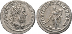 MACRINUS (217-218). Denarius. Rome. 

Obv: IMP C M OPEL SEV MACRINVS AVG. 
Laureate and draped bust right.
Rev: PROVIDENTIA DEORVM. 
Providentia ...