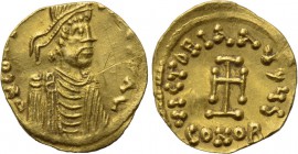 CONSTANS II (641-668). GOLD Tremissis. Constantinople. 

Obv: δ N CONSTANTINUS P P AV. 
Diademed, draped and cuirassed bust right.
Rev: VICTORIA A...