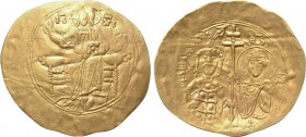 JOHN II COMNENUS (1118-1143). GOLD Hyperpyron. Constantinople. 

Obv: IC - XC. 
Christ Pantokrator seated facing on throne.
Rev: + Iω ΔЄCΠΟΤΗ / MP...