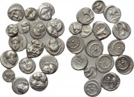 15 fractions of Mesembria, Istros and Apollonia Pontika. 

Obv: .
Rev: .

. 

Condition: See picture.

Weight: g.
 Diameter: mm.