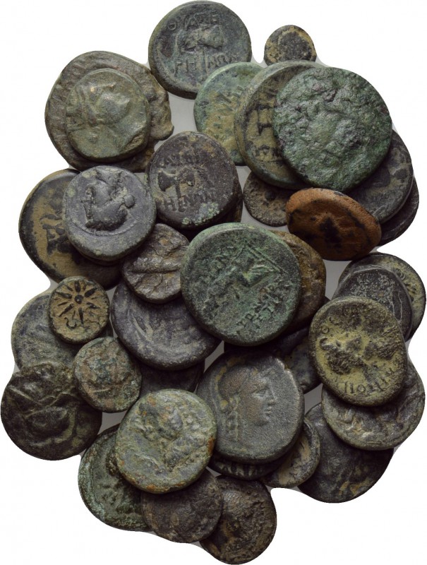 40 Greek coins. 

Obv: .
Rev: .

. 

Condition: .

Weight: g.
 Diamete...