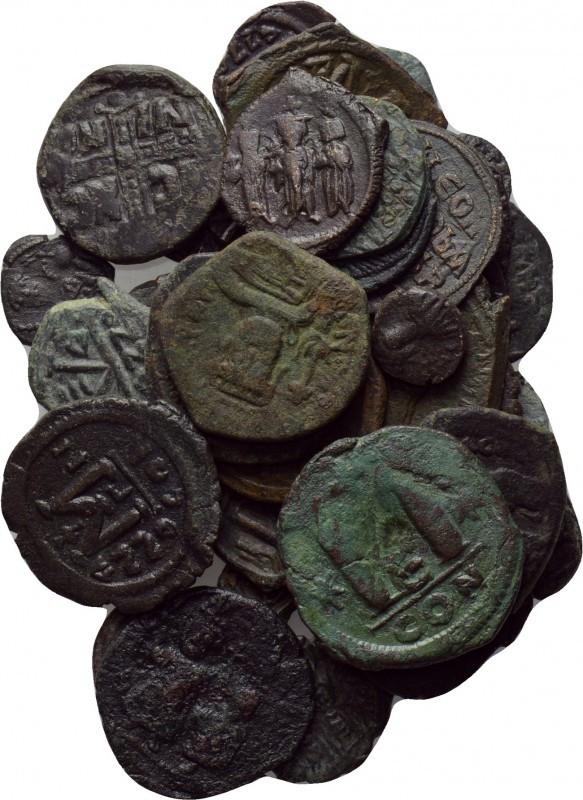 44 Byzantine coins. 

Obv: .
Rev: .

. 

Condition: See picture.

Weigh...