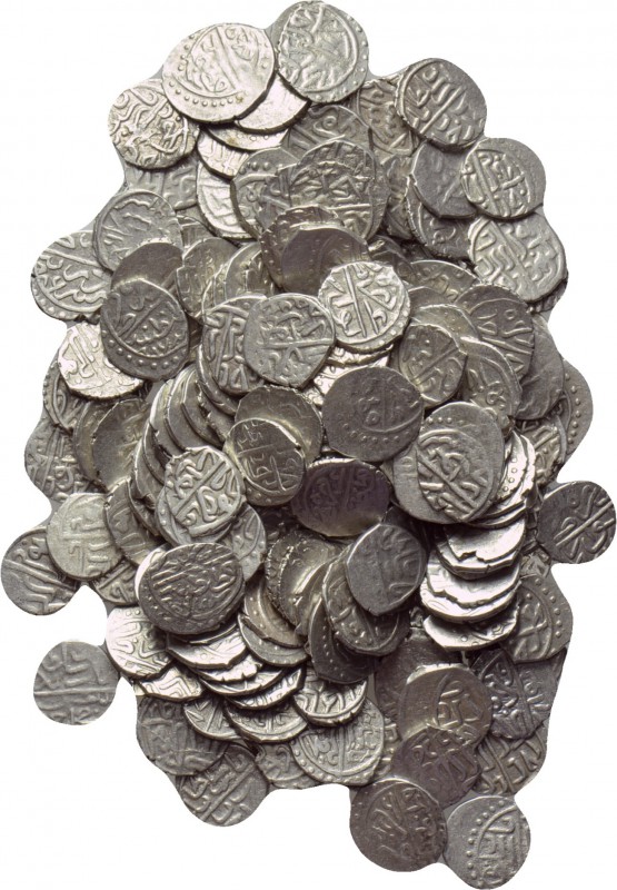 Circa 200 Ottoman coins. 

Obv: .
Rev: .

. 

Condition: See picture.

...