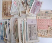 Deutschland - Deutsches Reich bis 1945: Eine Schachtel mit über 250 Banknoten, überwiegend Kaiserreich und Inflation, bisschen Ausland, dabei ein Umsc...
